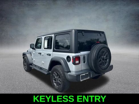 Used 2024 Jeep Wrangler Unlimited Sport AWD/4WD image 7
