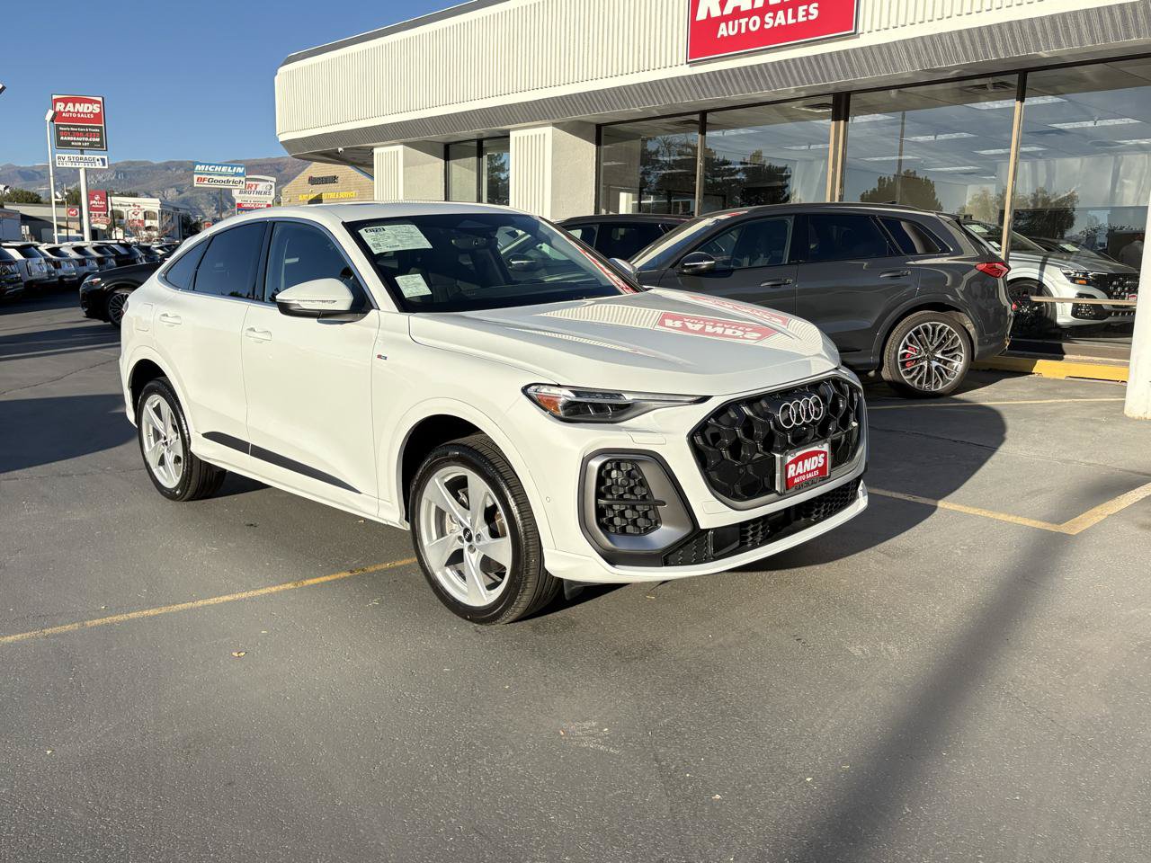 Used 2025 Audi Q5 Premium Plus AWD/4WD image 2