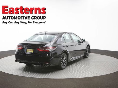 Used 2024 Toyota Camry SE w/ Cold Weather Package FWD image 39