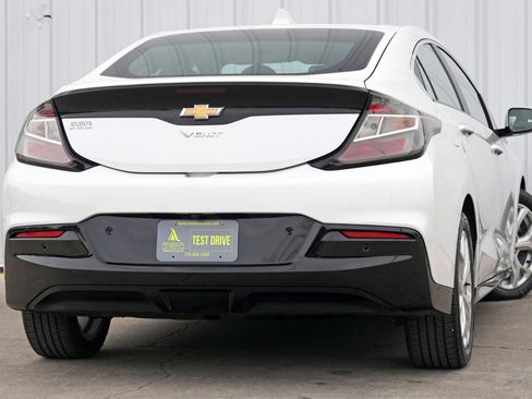 Used 2017 Chevrolet Volt Premier w/ Driver Confidence II Package image 4