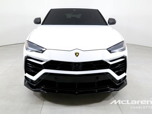 Used 2022 Lamborghini Urus AWD/4WD image 4