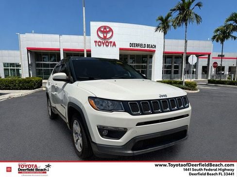 Used 2020 Jeep Compass Latitude w/ Safety & Security Group FWD image 1