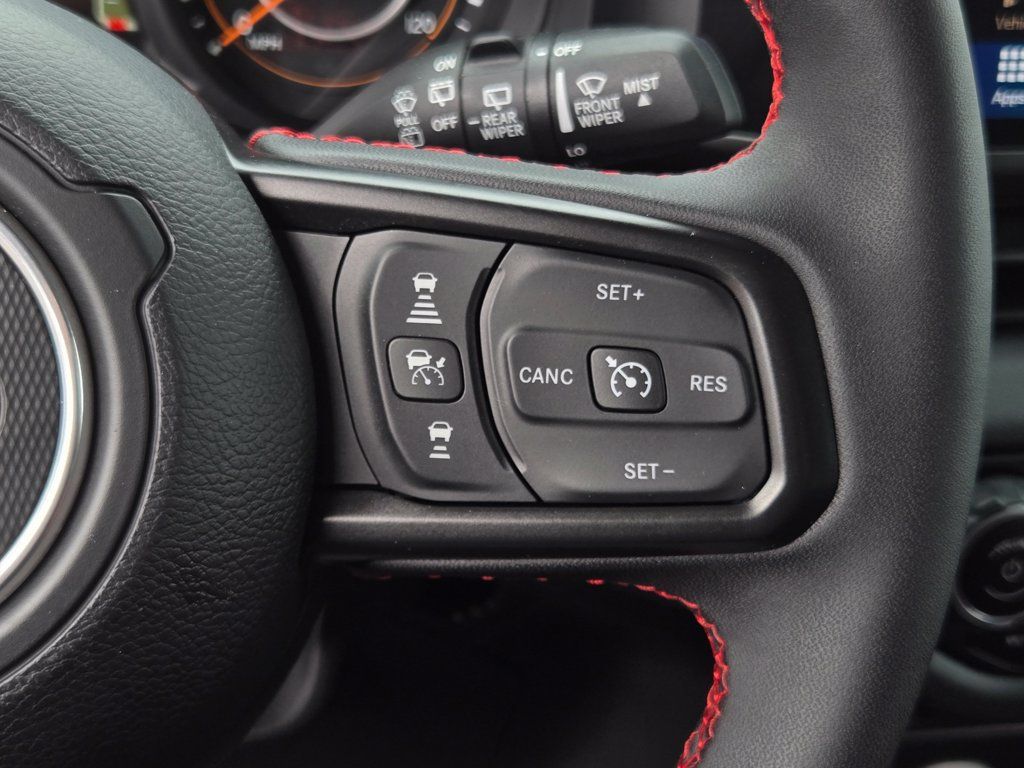 Used 2024 Jeep Wrangler Unlimited Rubicon w/ Convenience Group AWD/4WD image 24