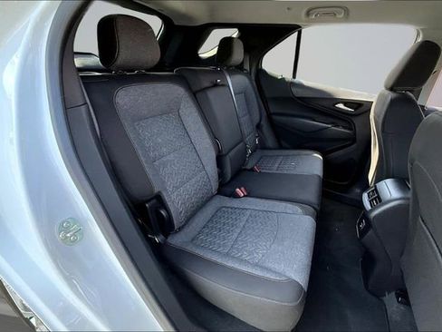 Used 2024 Chevrolet Equinox LT FWD image 25
