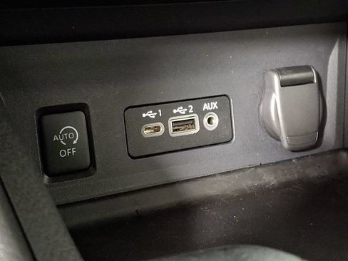 Used 2025 Nissan Sentra SV w/ All-Weather Package FWD image 23
