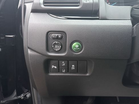 Used 2022 Honda Pilot Touring image 15