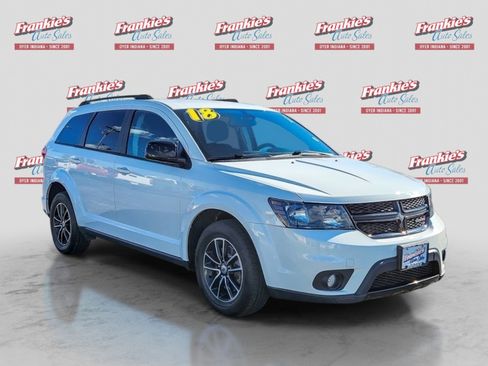 Used 2018 Dodge Journey SXT w/ Blacktop Package FWD image 7