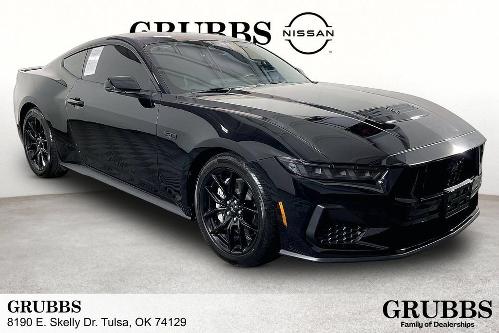 Used 2025 Ford Mustang GT Premium RWD image 1