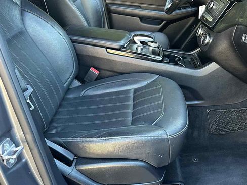Used 2018 Mercedes-Benz GLE 350 w/ Premium 1 Package image 11