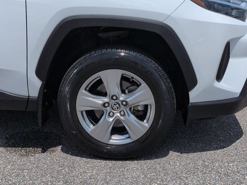 Used 2024 Toyota RAV4 XLE w/ Convenience Package FWD image 12
