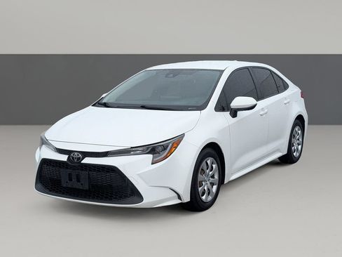 Used 2020 Toyota Corolla LE FWD image 5