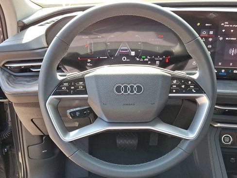 New 2025 Audi Q5 Premium Plus image 17