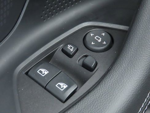 Certified 2025 BMW 230i Coupe w/ Convenience Package image 24