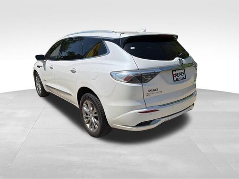 Used 2023 Buick Enclave Avenir w/ Avenir Technology Package AWD/4WD image 8