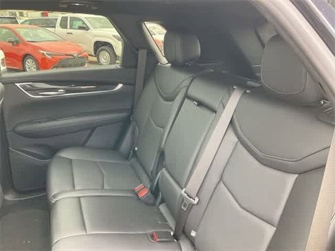 Used 2021 Cadillac XT5 Premium Luxury image 17
