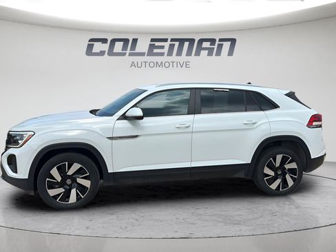 Used 2024 Volkswagen Atlas Cross Sport SE FWD image 5