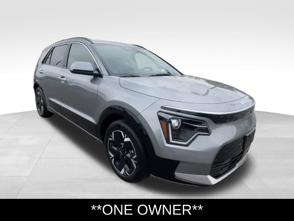 Used 2023 Kia Niro Wind w/ Wind Preserve Package FWD image 3