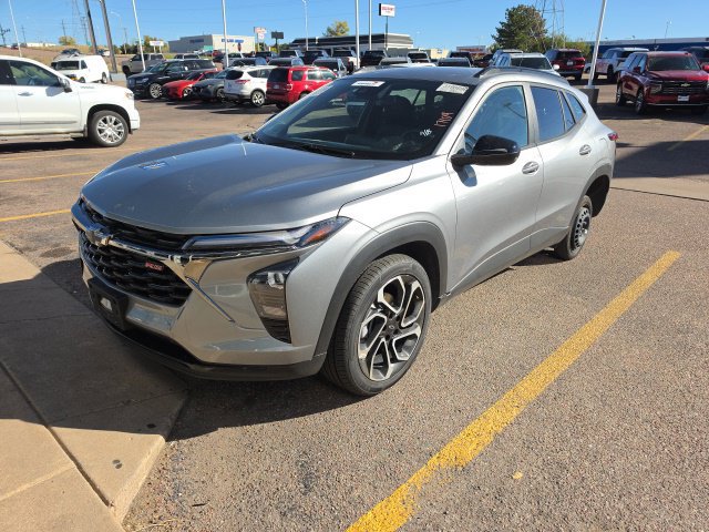Used 2026 Chevrolet Trax RS w/ Driver Confidence Package FWD image 8