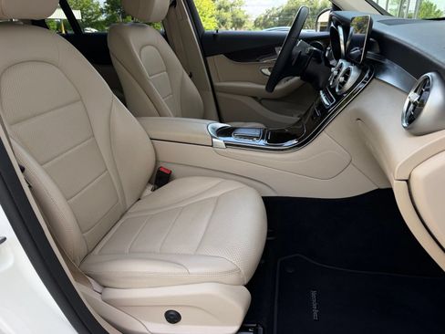 Certified 2021 Mercedes-Benz GLC 300 image 15