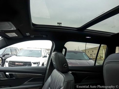 New 2026 Buick Enclave Avenir w/ Super Cruise Package image 11