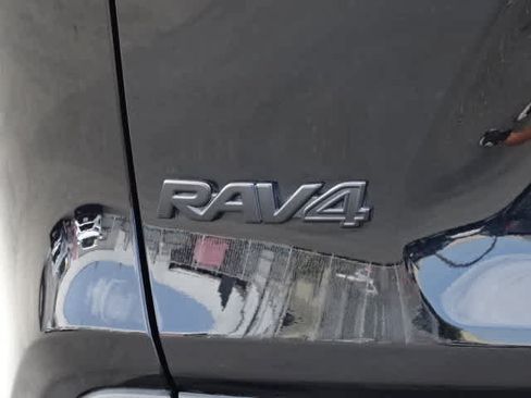 Certified 2025 Toyota RAV4 LE FWD image 10