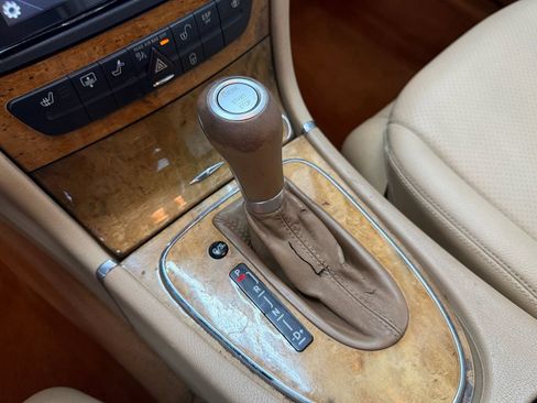 Used 2007 Mercedes-Benz E 350 Sedan image 11