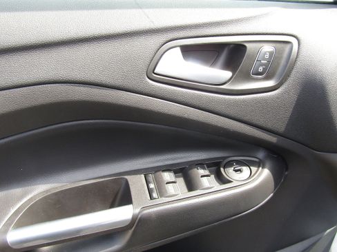 Used 2019 Ford Escape SE AWD/4WD image 19