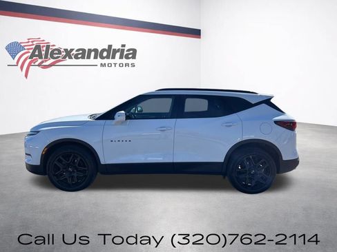 Certified 2024 Chevrolet Blazer LT w/ LPO, Black Grille Bar Package AWD/4WD image 10