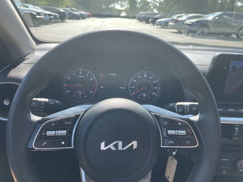 Used 2024 Kia Forte LXS w/ LXS Technology Package FWD image 26