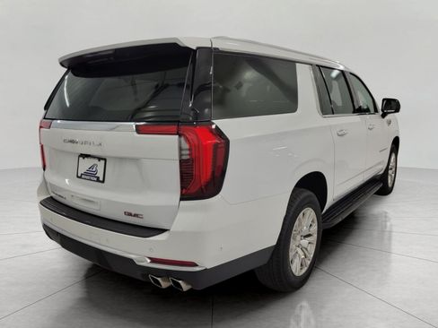 Used 2025 GMC Yukon XL Denali AWD/4WD image 19