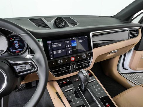 New 2026 Porsche Macan S AWD/4WD image 13