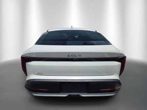 Used 2025 Kia K4 FWD image 3