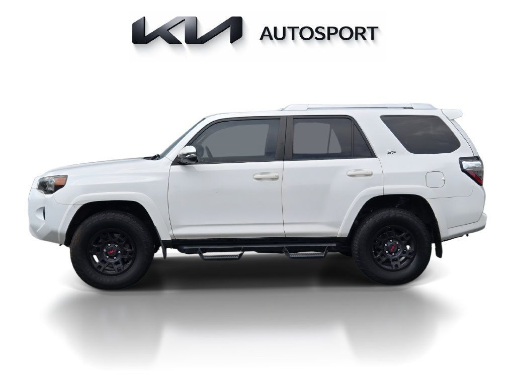Used 2018 Toyota 4Runner SR5 Premium AWD/4WD image 13