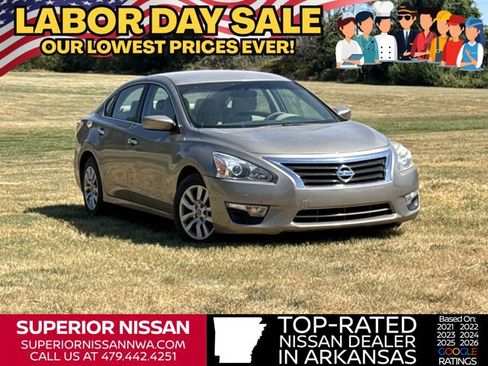 Used 2014 Nissan Altima 2.5 S FWD image 1