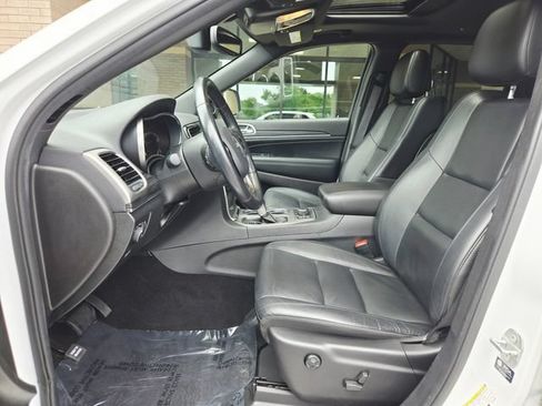 Used 2021 Jeep Grand Cherokee Limited AWD/4WD image 16