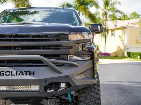 Used 2019 Chevrolet Silverado 1500 High Country w/ Technology Package AWD/4WD image 77