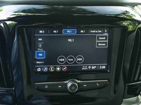 Used 2023 Chevrolet Traverse LS FWD image 31