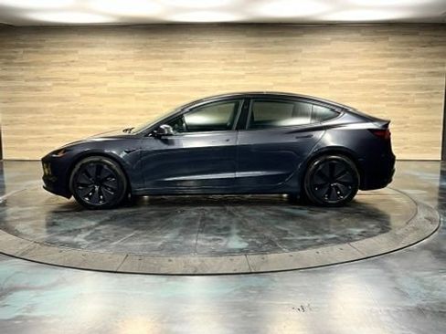 Used 2025 Tesla Model 3 Long Range AWD/4WD image 23