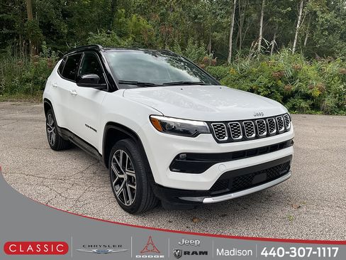 Used 2024 Jeep Compass Limited w/ Elite Group AWD/4WD image 1