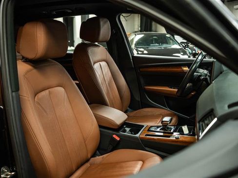 Used 2023 Audi Q5 2.0T Premium image 15