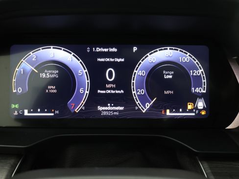 Used 2023 Jeep Grand Cherokee Limited image 10