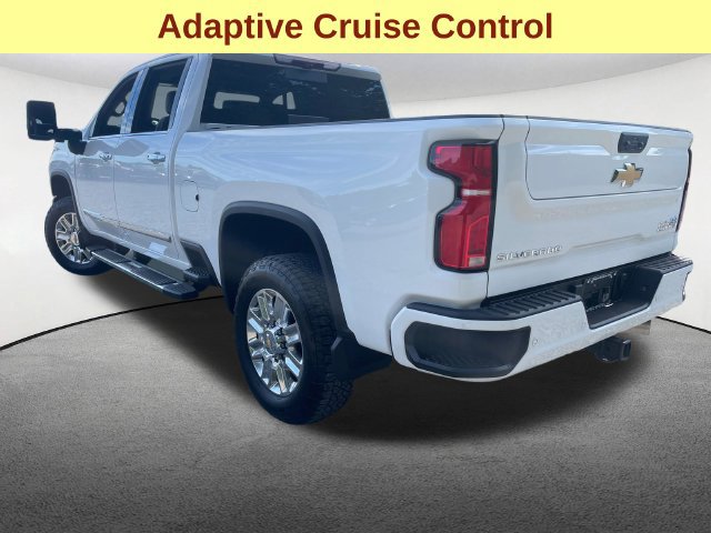 Used 2025 Chevrolet Silverado 2500 High Country w/ High Country Premium Package AWD/4WD image 9