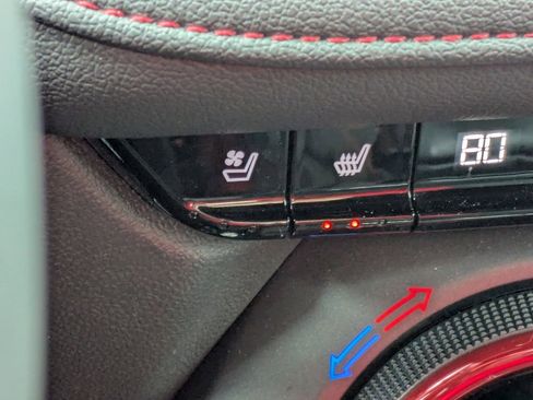 Certified 2023 Chevrolet Blazer RS w/ Driver Confidence II Package image 22