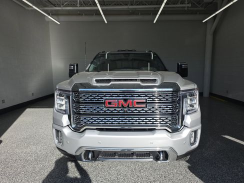 Used 2023 GMC Sierra 2500 Denali w/ Denali Ultimate Package image 8