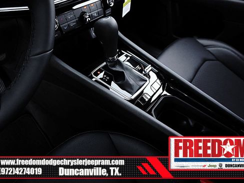 New 2026 Jeep Compass Latitude image 34