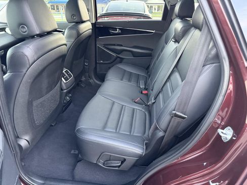 Used 2019 Kia Sorento SX w/ SX Touring Package FWD image 7