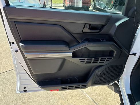 New 2026 Toyota Tacoma SR5 AWD/4WD image 12