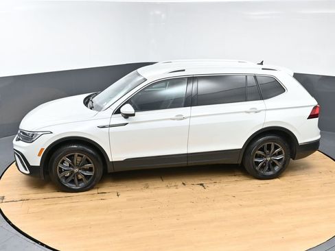 Used 2023 Volkswagen Tiguan SE image 47