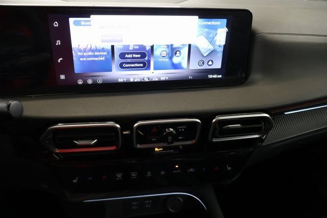 New 2026 Nissan Sentra SR w/ SR Premium Package FWD image 19
