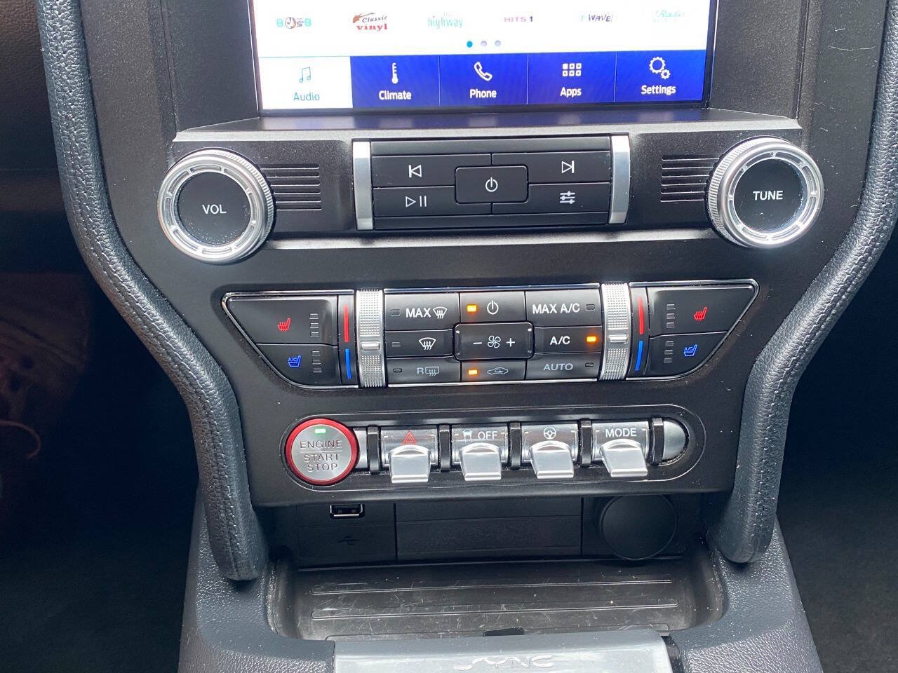 Used 2021 Ford Mustang Premium RWD image 31